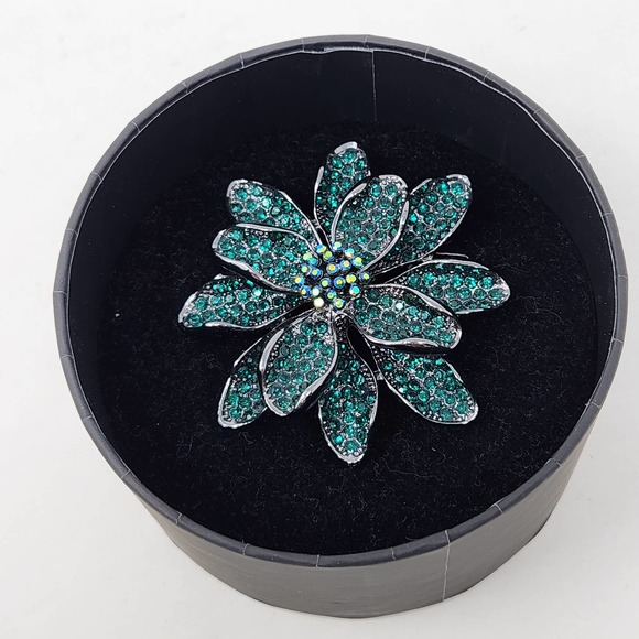 Natasha Flower Green Crystal Gunmetal Gray Silver Large Brooch Statement 3D New - Picture 2 of 4